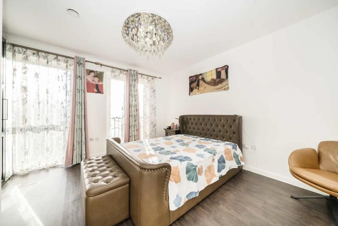 Edgecumbe Avenue, NW9, London